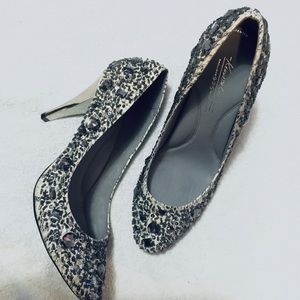 NIB Kenneth Cole “Let It Shine” Heels